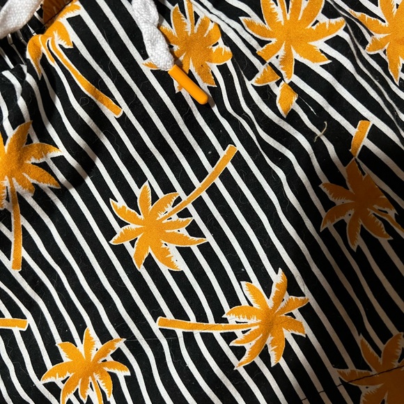 Women’s Palm Tree Tropical Board Short - Picture 3 of 4